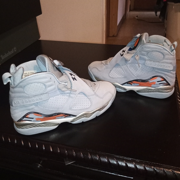 Ice blue Jordan retro 8 - Picture 3 of 3